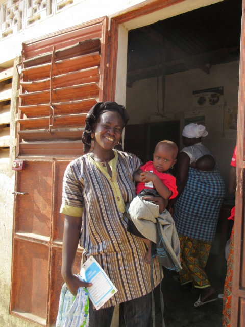 Woman with her child in Senegal